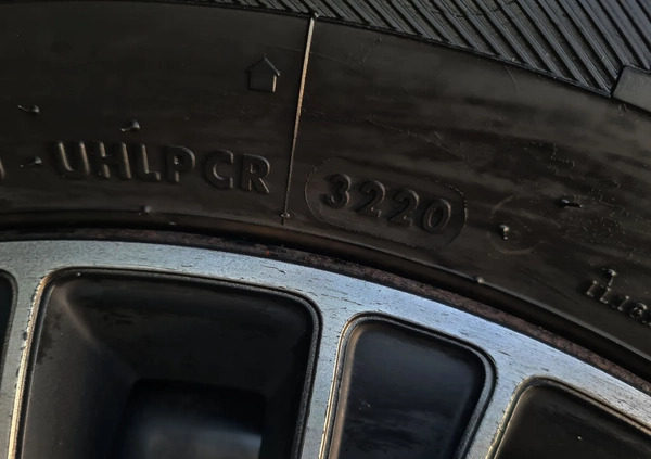 Lancia Voyager cena 61999 przebieg: 200473, rok produkcji 2014 z Miłakowo małe 781
